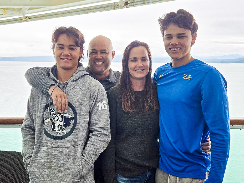 The Kiakona family (left to right): Alaka'i, Keli'i, Lisa, Kaena