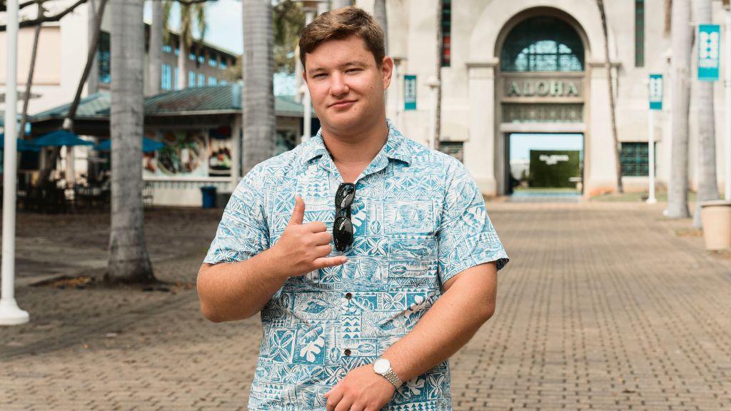 Mikhail Vostrikov at HPU's Aloha Tower Marketplace