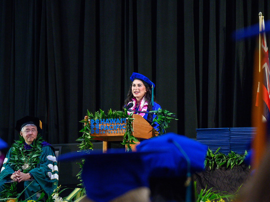 Graduate valedictory speaker Alyssa Makanapulama'iaonalani Eva