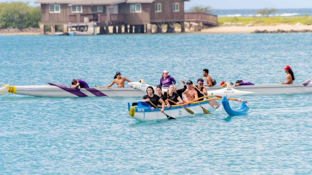 Nā Manō ʻo Ke Kai members paddling in one the teamʻs first preseason races, launching from Magic Island and finishing at Sand Island; photo by Jaret Love-Tabion