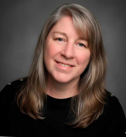 Shannon Younce head shot photo